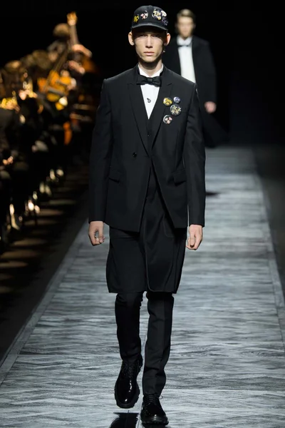 Look 6